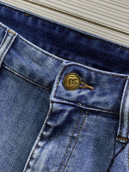 Gucci - Мужские джинсовые шорты TI_0407GU4 Gucci - Мужские джинсовые шорты TI_0407GU4