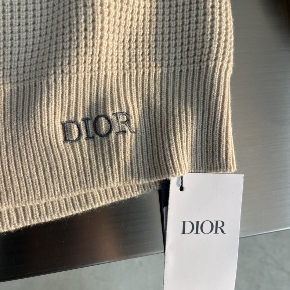 Dior - Мужской шерстяной свитер TJ_0612DI7