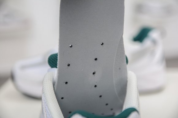 New Balance - Женские кроссовки PH_0105NB4W