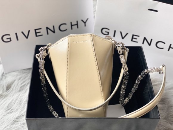Givenchy Женская сумка GI_0902GI3