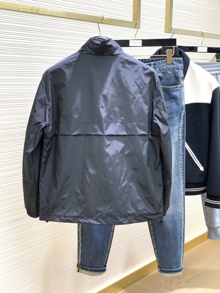 Burberry - Мужская куртка ветровка TI_2408BU1 Burberry - Мужская куртка ветровка TI_2408BU1