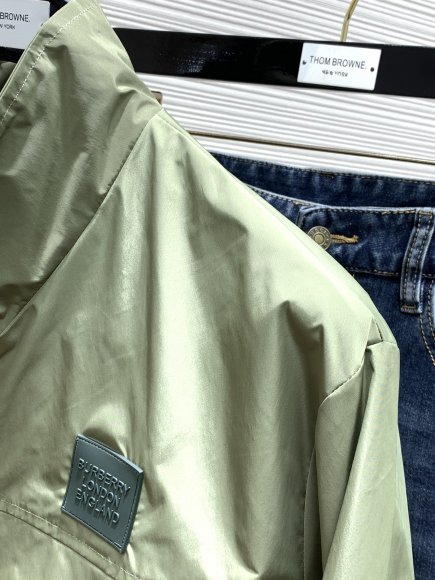 Burberry - Мужская куртка ветровка TI_2408BU1 Burberry - Мужская куртка ветровка TI_2408BU1