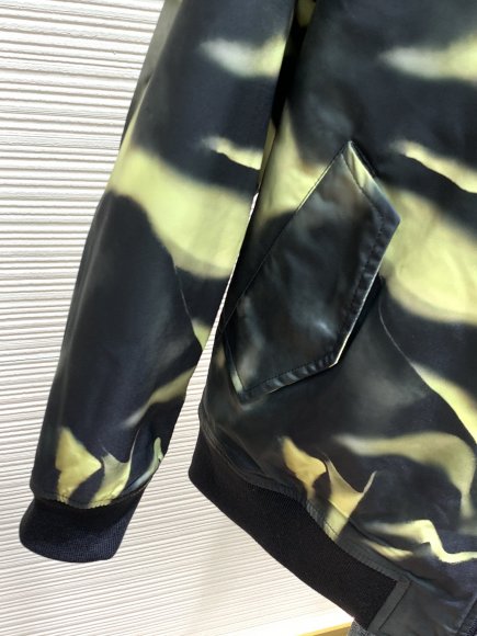 Louis Vuitton - Мужская куртка бомбер TI_0709LV4