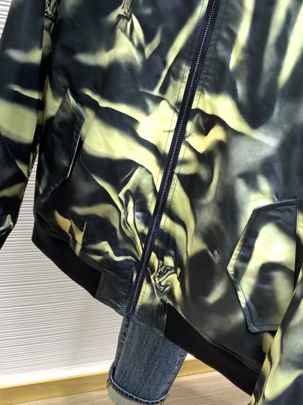 Louis Vuitton - Мужская куртка бомбер TI_0709LV4