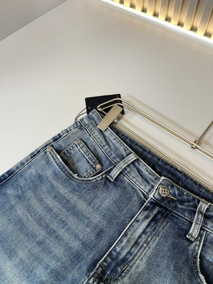 Louis Vuitton - Мужские штаны джинсы DF_3005LV10 Louis Vuitton - Мужские штаны джинсы DF_3005LV10