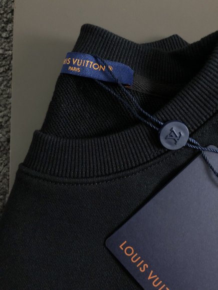 Louis Vuitton - Мужская кофта свитшот DF_1401LV9 Louis Vuitton - Мужская кофта свитшот DF_1401LV9