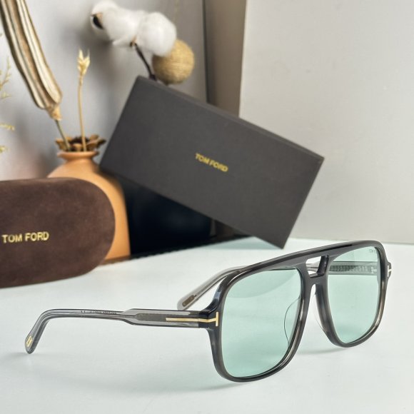 Tom Ford Falconer - Солнцезащитные очки K2_2207TF7