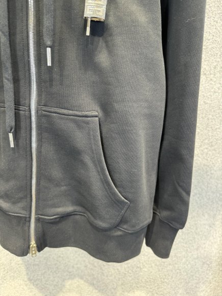 Givenchy - Мужская кофта толстовка B2_3011GI3 Givenchy - Мужская кофта толстовка B2_3011GI3