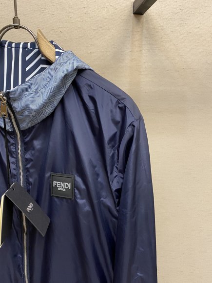 Fendi - Мужская двусторонняя куртка кофта DZ_1412FE5 Fendi - Мужская двусторонняя куртка кофта DZ_1412FE5