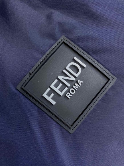 Fendi - Мужская двусторонняя куртка кофта DZ_1412FE5 Fendi - Мужская двусторонняя куртка кофта DZ_1412FE5