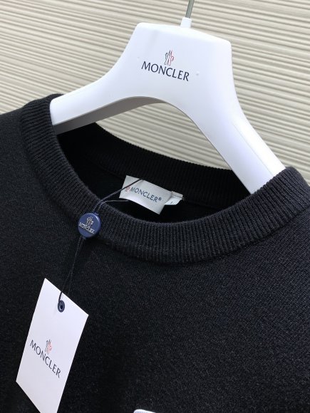 Moncler - Мужская кофта пуловер TJ_2712MO6 Moncler - Мужская кофта пуловер TJ_2712MO6