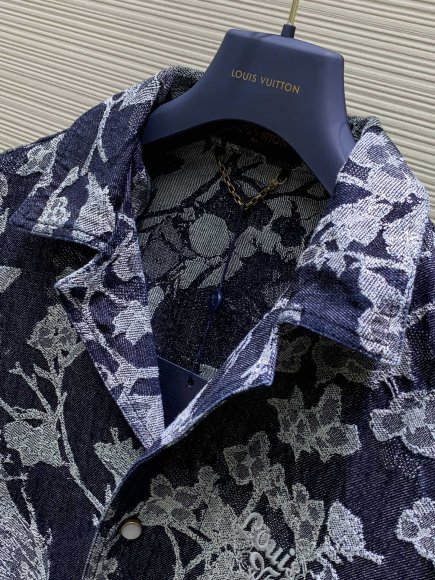 Louis Vuitton - Мужская рубашка костюм шорты TI_0407LV6 Louis Vuitton - Мужская рубашка костюм шорты TI_0407LV6