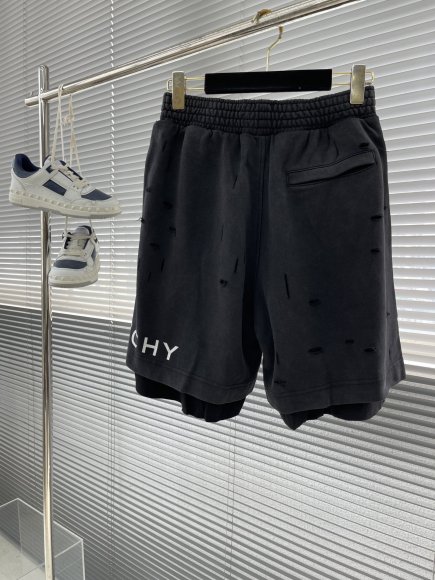 Givenchy - Мужские шорты TJ_0804GI9
