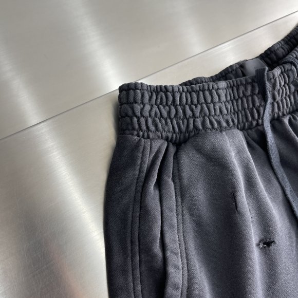 Givenchy - Мужские шорты TJ_0804GI9