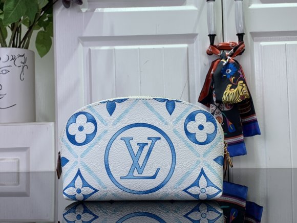 Louis Vuitton Pochette Cosmetique PM - Косметичка LG_2108LV6 Louis Vuitton Pochette Cosmetique PM - Косметичка LG_2108LV6