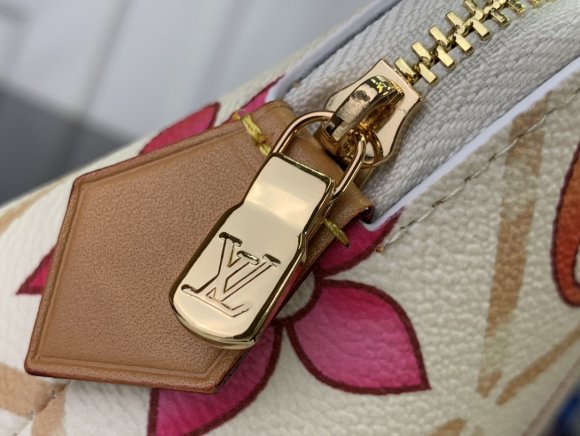 Louis Vuitton Pochette Cosmetique PM - Косметичка LG_2108LV6 Louis Vuitton Pochette Cosmetique PM - Косметичка LG_2108LV6