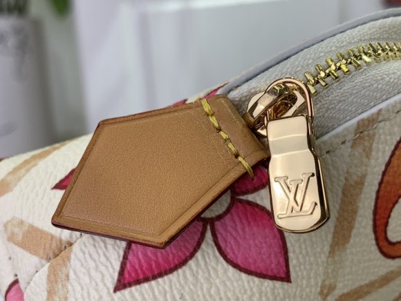 Louis Vuitton Pochette Cosmetique PM - Косметичка LG_2108LV6 Louis Vuitton Pochette Cosmetique PM - Косметичка LG_2108LV6