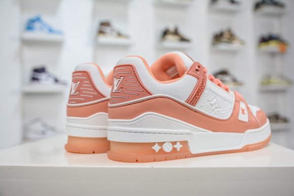 Louis Vuitton - Женские кроссовки PH_0105LV7W