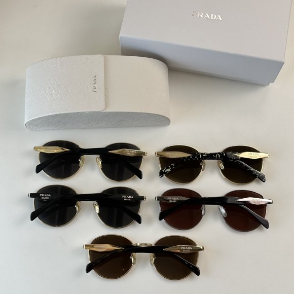 Prada - Солнцезащитные очки K2_2207PR10