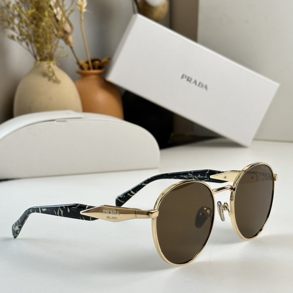 Prada - Солнцезащитные очки K2_2207PR10