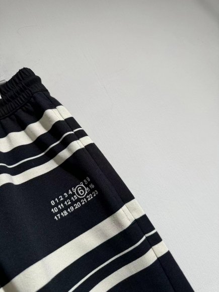 Maison Margiela MM6 - Мужские шорты AB_2106MM2