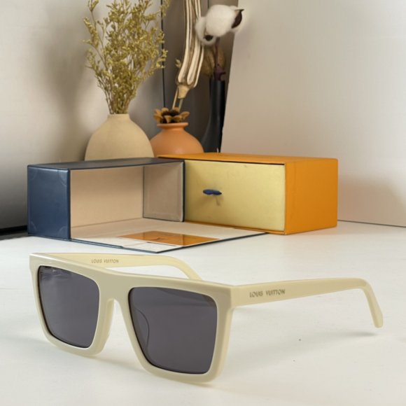 Louis Vuitton - Солнцезащитные очки K2_2402LV2 Louis Vuitton - Солнцезащитные очки K2_2402LV2