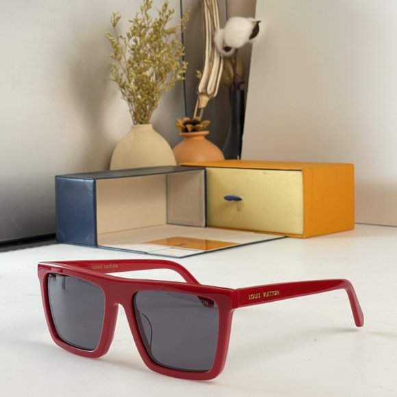 Louis Vuitton - Солнцезащитные очки K2_2402LV2 Louis Vuitton - Солнцезащитные очки K2_2402LV2