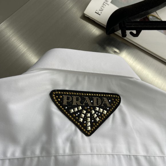 Prada - Мужская рубашка TJ_1303PR4 Prada - Мужская рубашка TJ_1303PR4