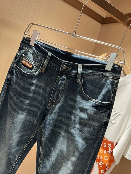 Burberry - Мужские штаны джинсы DF_0904BU1 Burberry - Мужские штаны джинсы DF_0904BU1