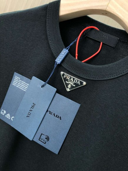 Prada - Мужская футболка майка DZ_2102PR9 Prada - Мужская футболка майка DZ_2102PR9