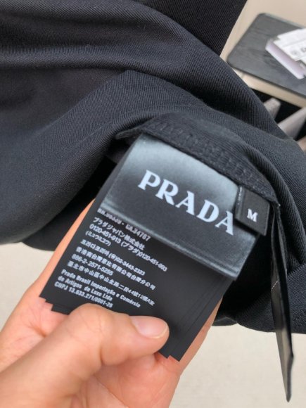 Prada - Мужская футболка майка DZ_2102PR9 Prada - Мужская футболка майка DZ_2102PR9