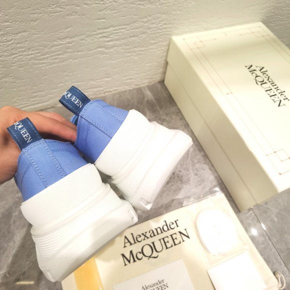 Alexander McQueen Женские кеды MO_2012AM1