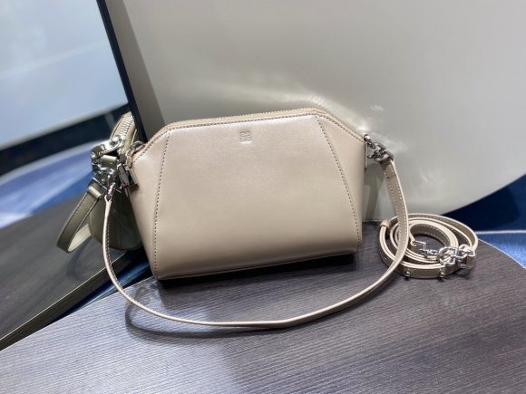 Givenchy XS Antigona Женская сумка мессендер GI_0802GI3