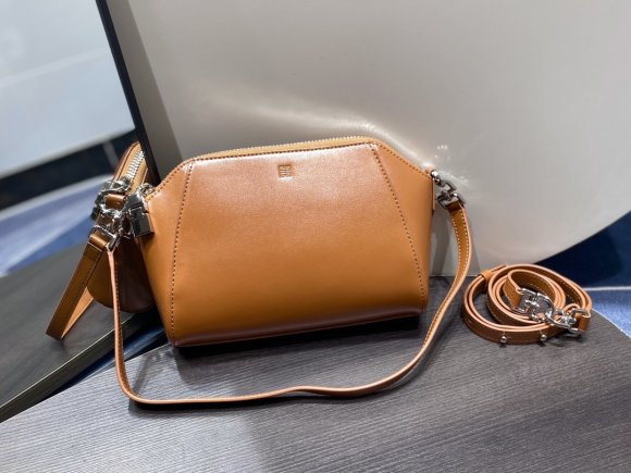 Givenchy XS Antigona Женская сумка мессендер GI_0802GI3
