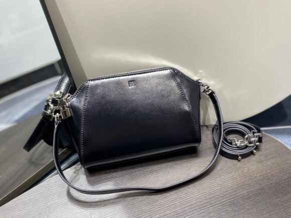 Givenchy XS Antigona Женская сумка мессендер GI_0802GI3