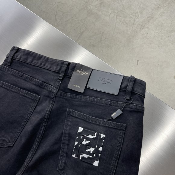 Fendi - Мужские штаны джинсы TJ_1609FE1 Fendi - Мужские штаны джинсы TJ_1609FE1