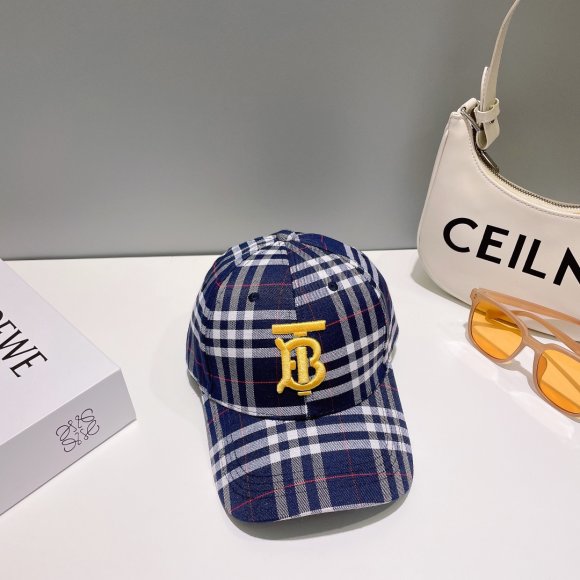 Burberry - Бейсболка кепка AO_1904BU16 Burberry - Бейсболка кепка AO_1904BU16