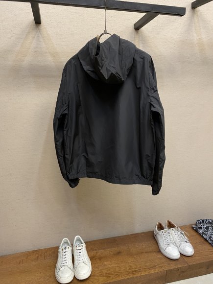 Moncler - Мужская куртка ветровка куртка DZ_0908MO4