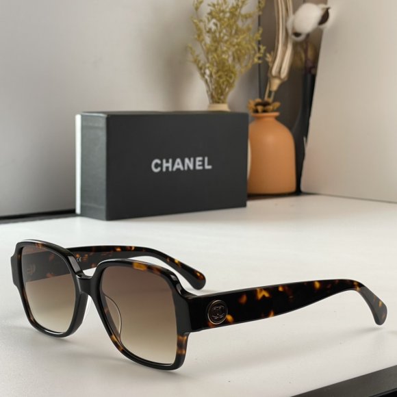 Chanel - Солнцезащитные очки K2_2402CH3 Chanel - Солнцезащитные очки K2_2402CH3