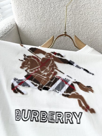 Burberry - Мужская футболка майка DF_0904BU4 Burberry - Мужская футболка майка DF_0904BU4