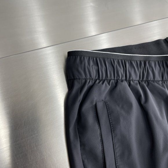 Prada - Мужские спортивные штаны TJ_0507PR2 Prada - Мужские спортивные штаны TJ_0507PR2