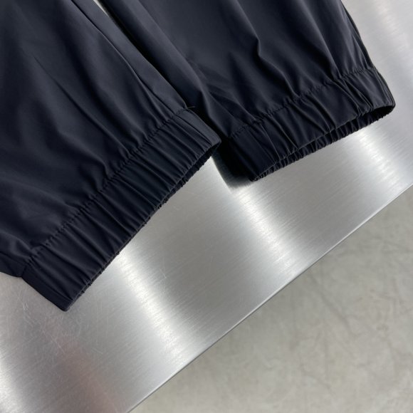 Prada - Мужские спортивные штаны TJ_0507PR2 Prada - Мужские спортивные штаны TJ_0507PR2