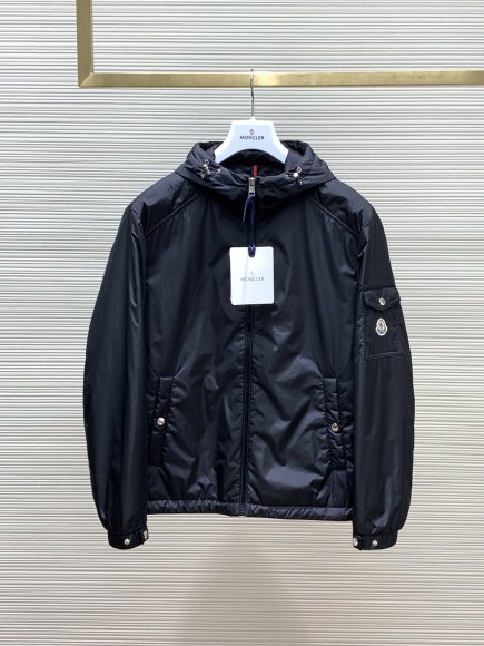 Moncler - Мужская куртка ветровка TI_1110MO2 Moncler - Мужская куртка ветровка TI_1110MO2