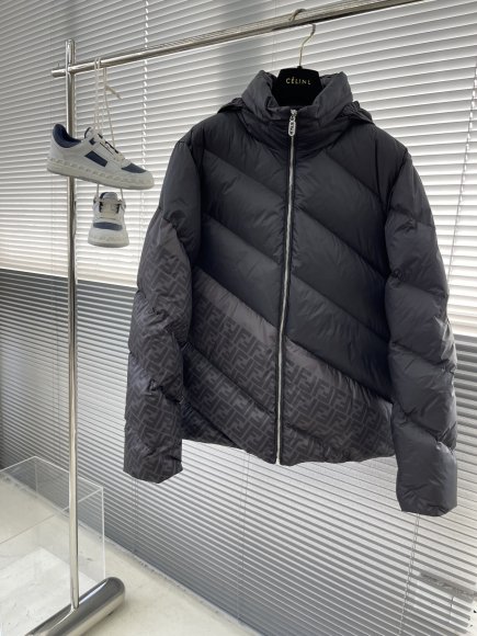 Fendi - Мужская куртка пуховик DZ_1201FE3 Fendi - Мужская куртка пуховик DZ_1201FE3
