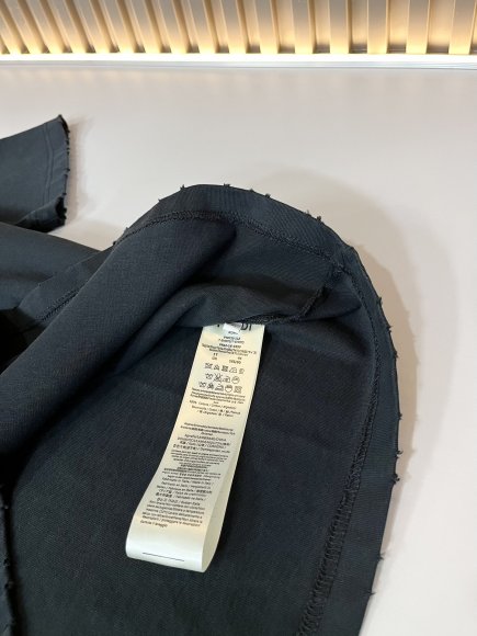 Fendi - Мужской костюм футболка шорты DF_2407FE7 Fendi - Мужской костюм футболка шорты DF_2407FE7