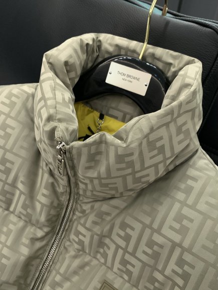 Fendi - Мужская куртка пуховик TI_2910FE1 Fendi - Мужская куртка пуховик TI_2910FE1