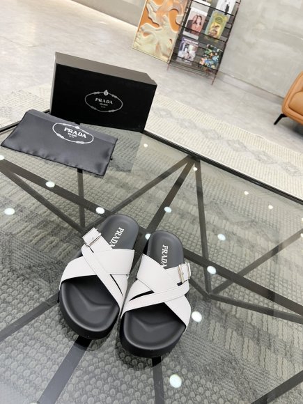 Prada - Мужские шлепанцы RU_3005PR1