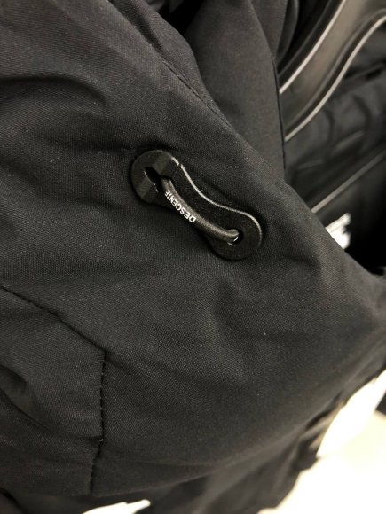 Descente Мужская куртка пуховик S3D_2501DE2