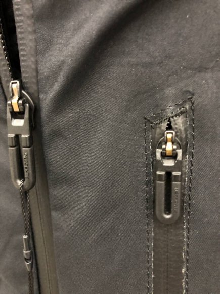 Descente Мужская куртка пуховик S3D_2501DE2