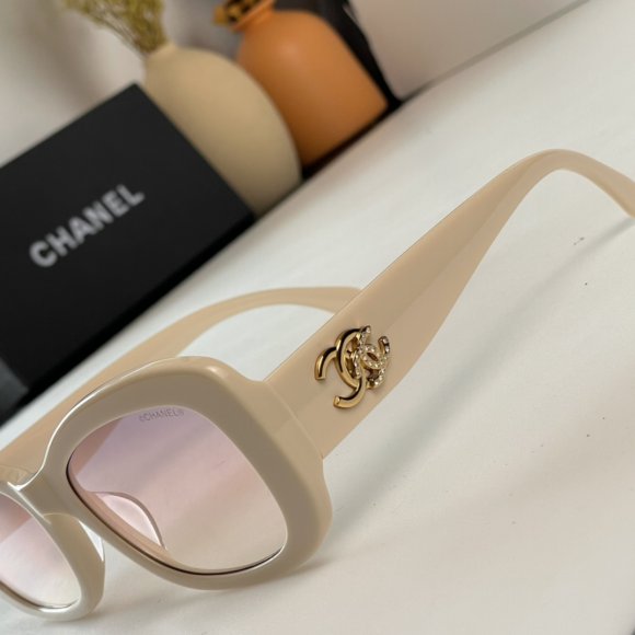 Chanel - Солнцезащитные очки K2_2402CH5 Chanel - Солнцезащитные очки K2_2402CH5
